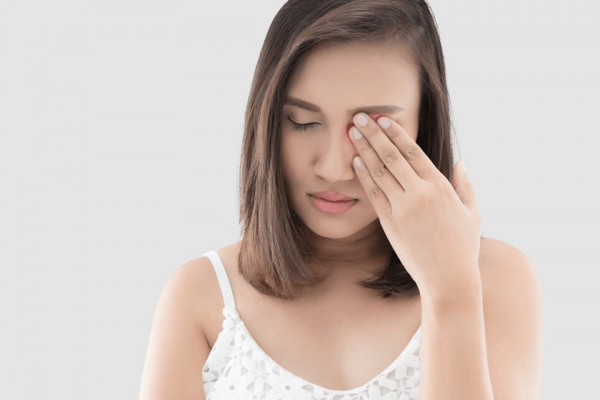 Chè Dung hỗ trợ điều trị đau mắt