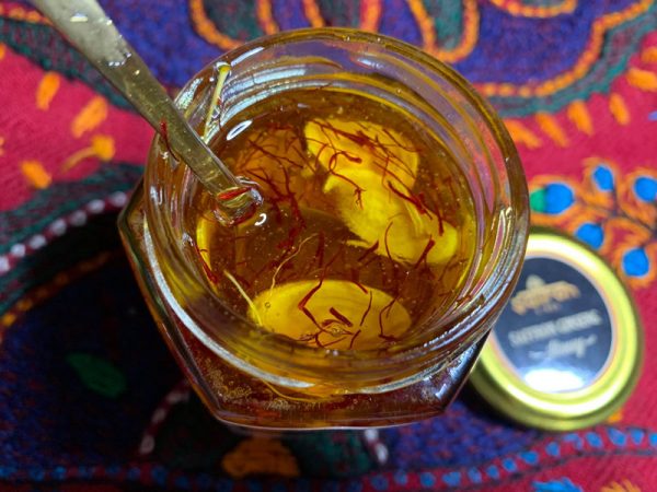 hướng dẫn cách ngâm saffron với mật ong